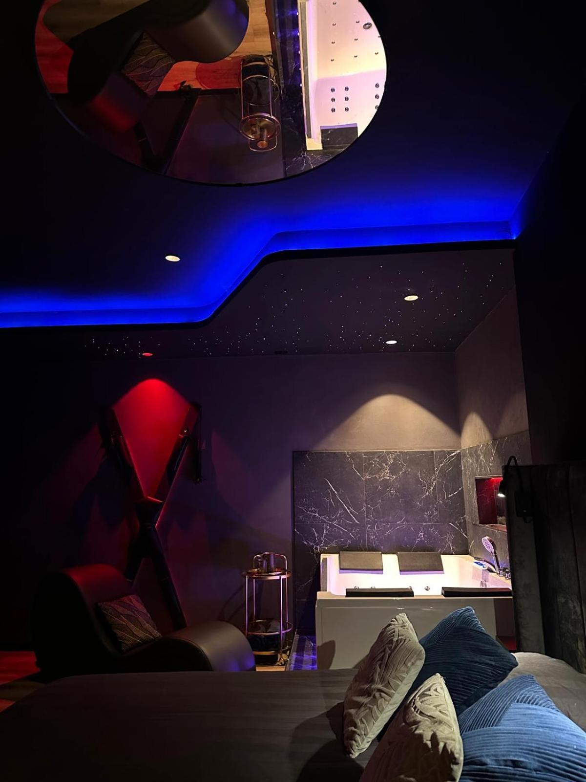 Loveroomxspa Bourg-Saint-Christophe Dış mekan fotoğraf