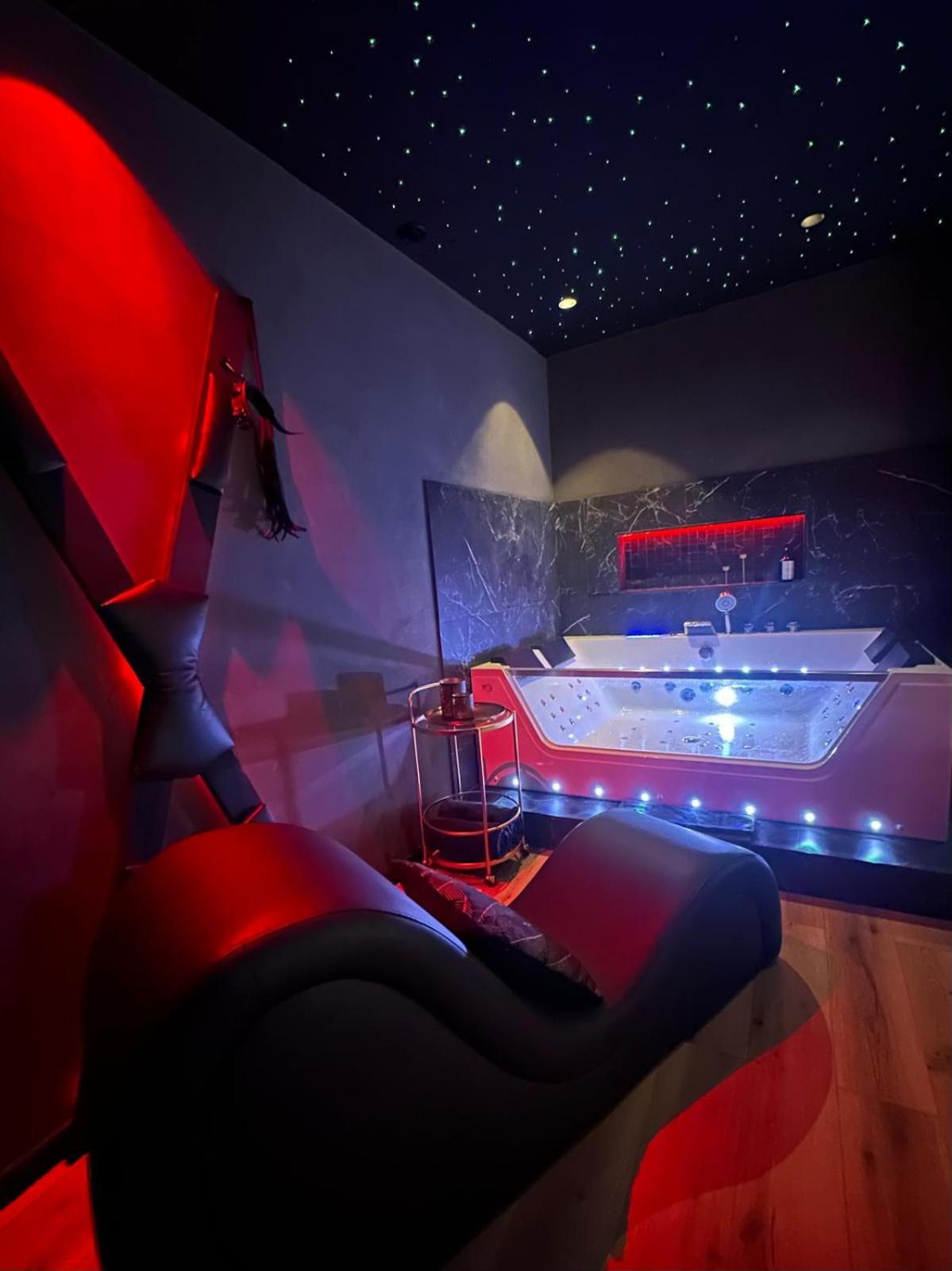 Loveroomxspa Bourg-Saint-Christophe Dış mekan fotoğraf