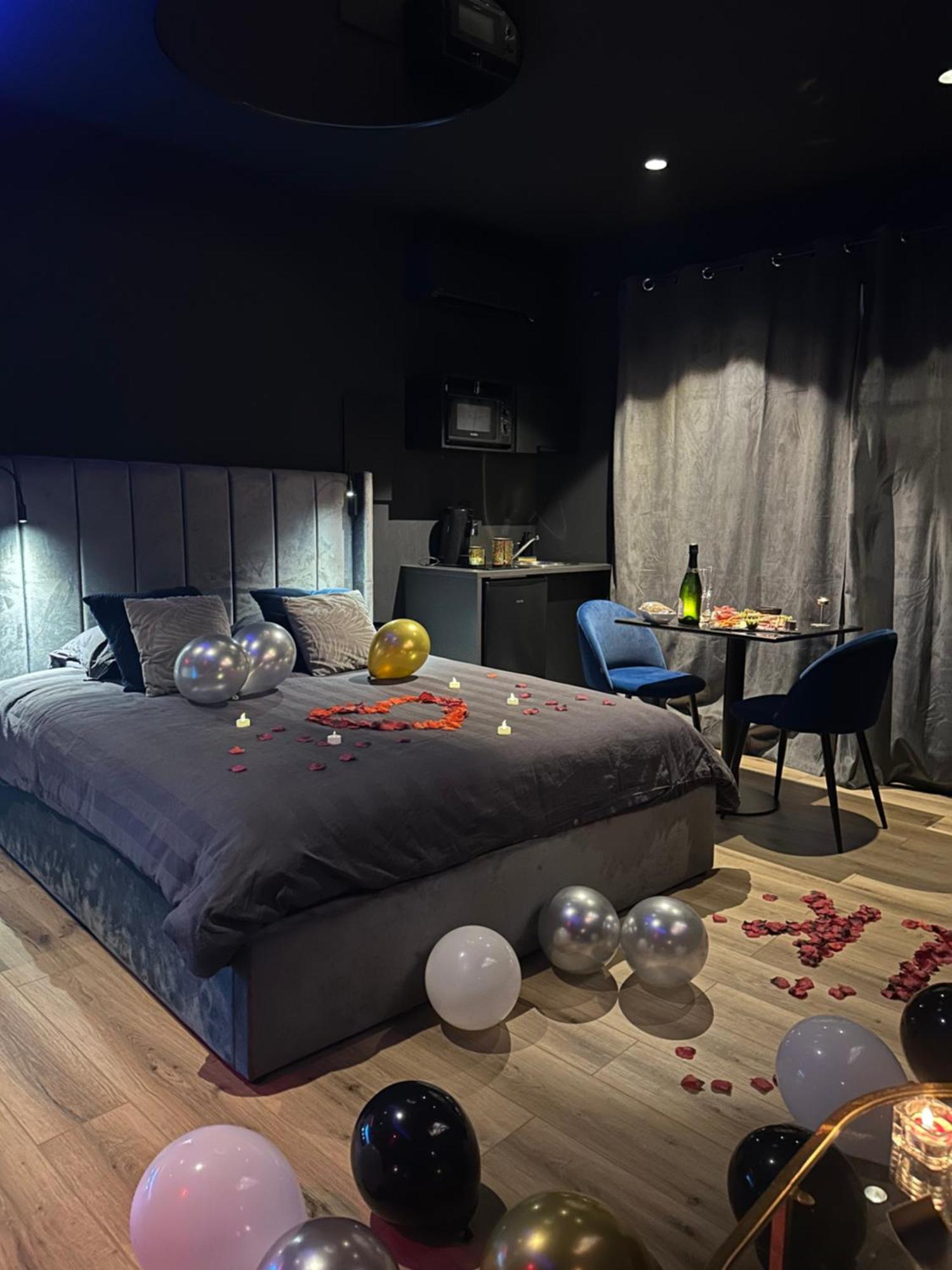 Loveroomxspa Bourg-Saint-Christophe Dış mekan fotoğraf